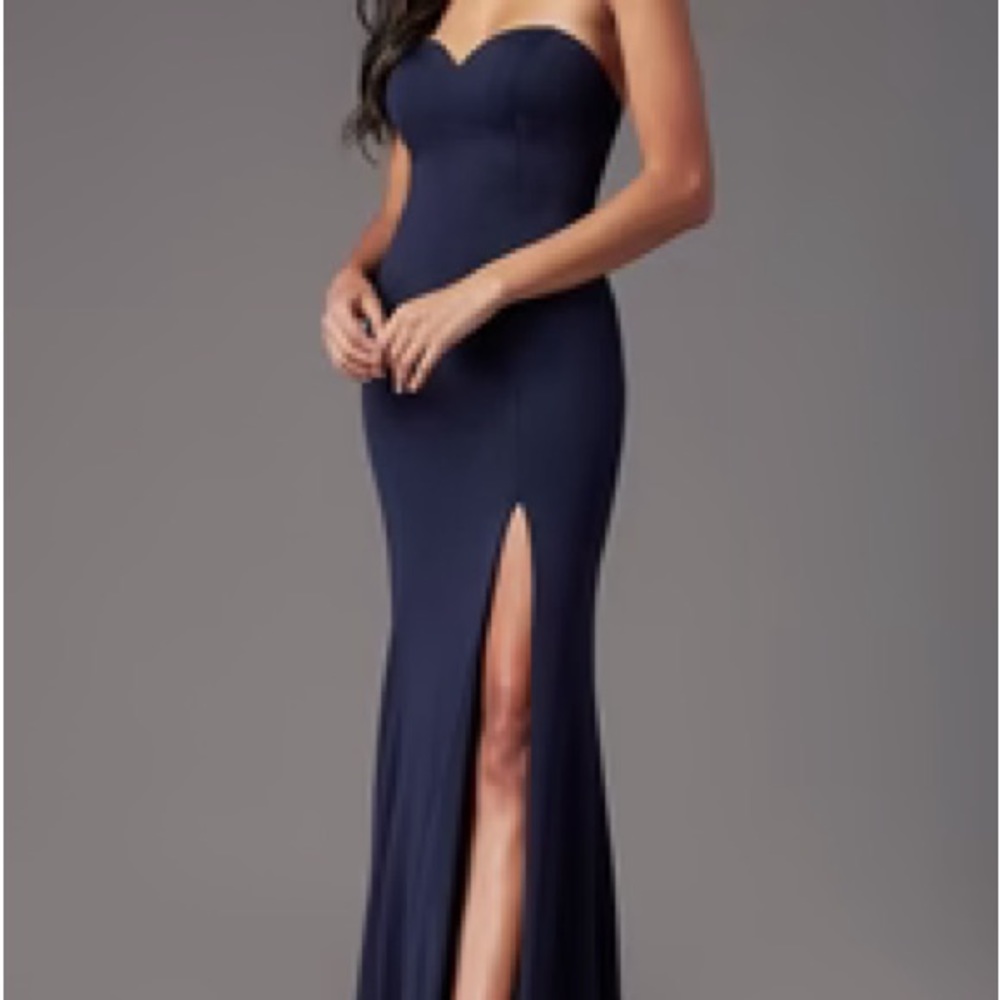 ELEGANT WOMENS’ PROM DRESS